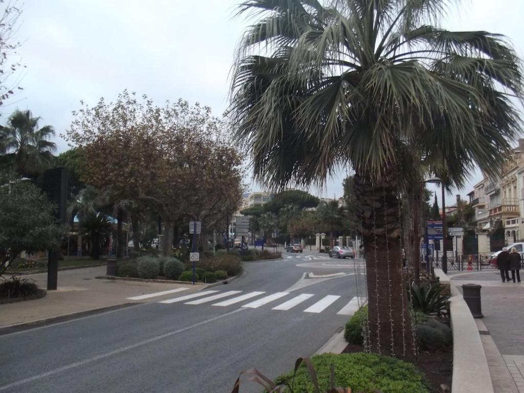 Appartement Spacieux Et Calme Classe 4 Etoiles, A 300M De La Mer Sainte-Maxime Eksteriør billede